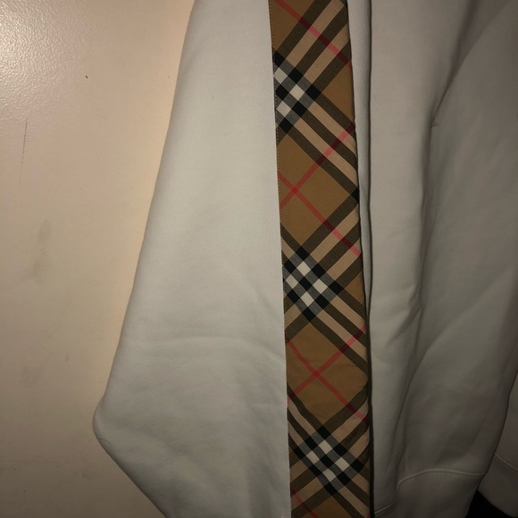 Burberry white sweater - Picture 6 of 8